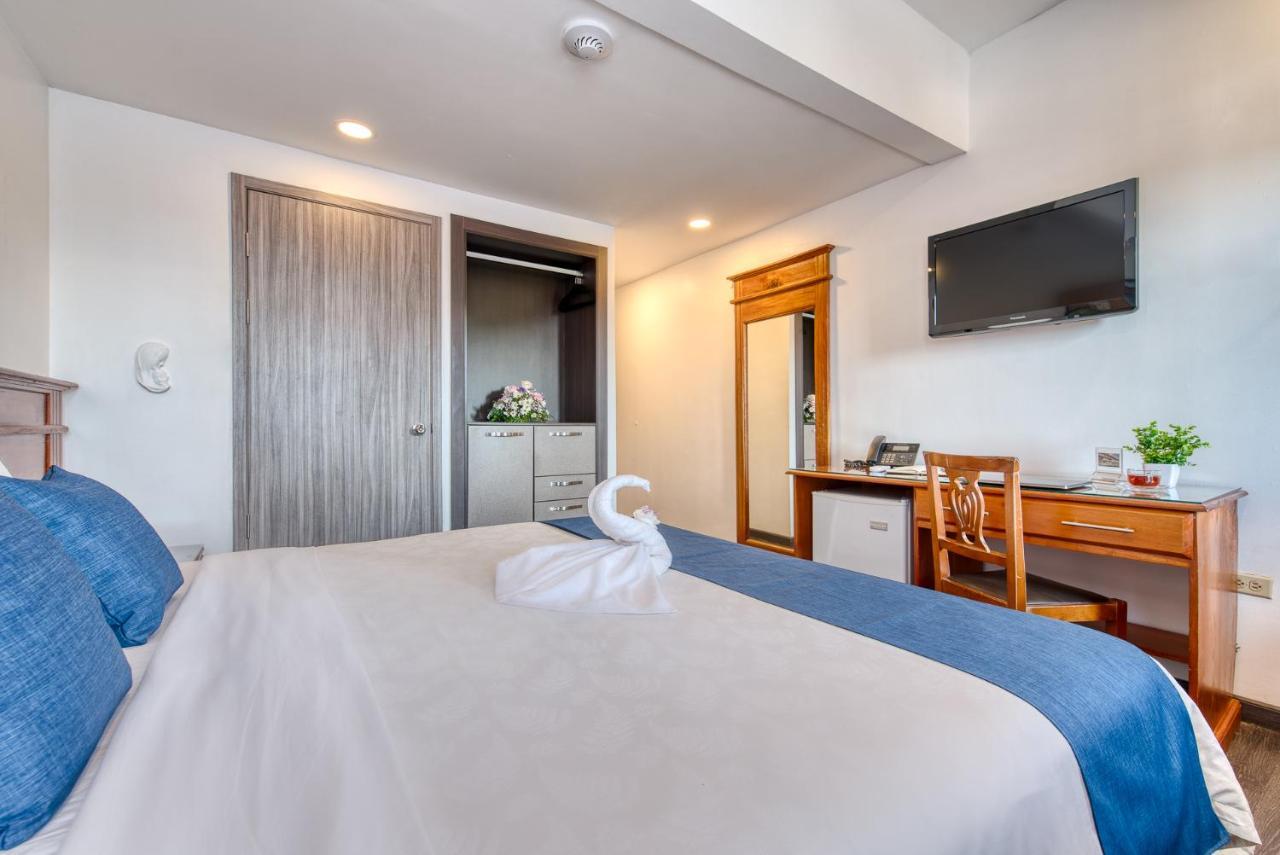 Swans Cay Hotel Bocas Town Bagian luar foto