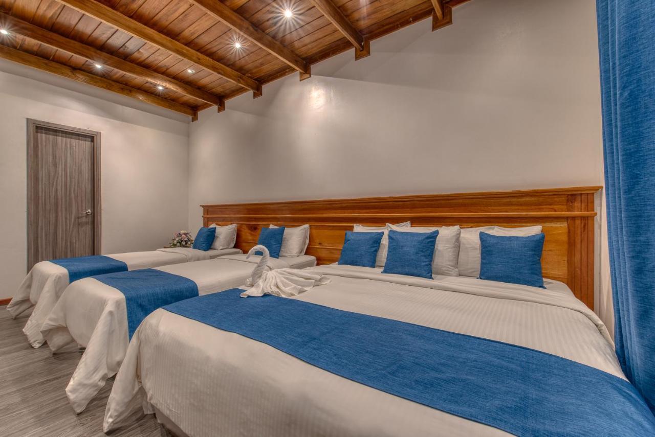 Swans Cay Hotel Bocas Town Bagian luar foto