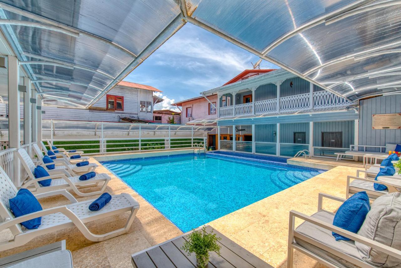 Swans Cay Hotel Bocas Town Bagian luar foto
